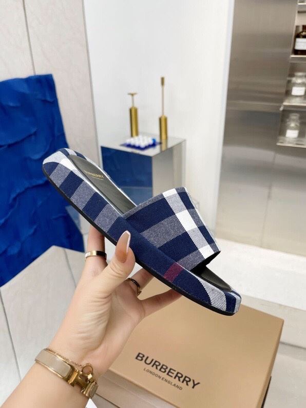 Burberry Slippers